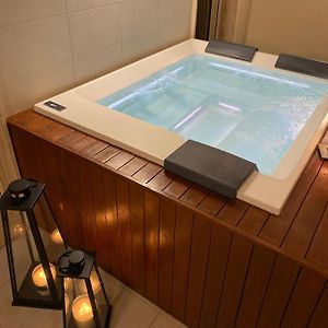 Settanni Sea Suites
